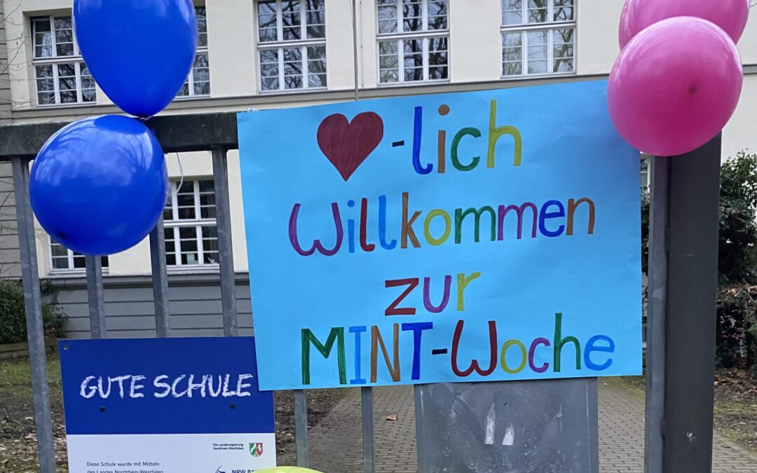 Entdecken, Forschen und Staunen: Wuppertaler Kitas erleben MINT-Aktionen von angehenden Erzieher: innen